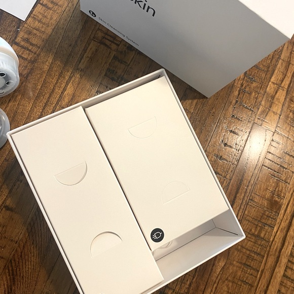 Pure Skin skin cleansing system - Picture 7 of 7